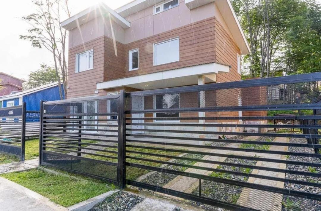 Moderna Casa En Ushuaia Villa Exteriör bild